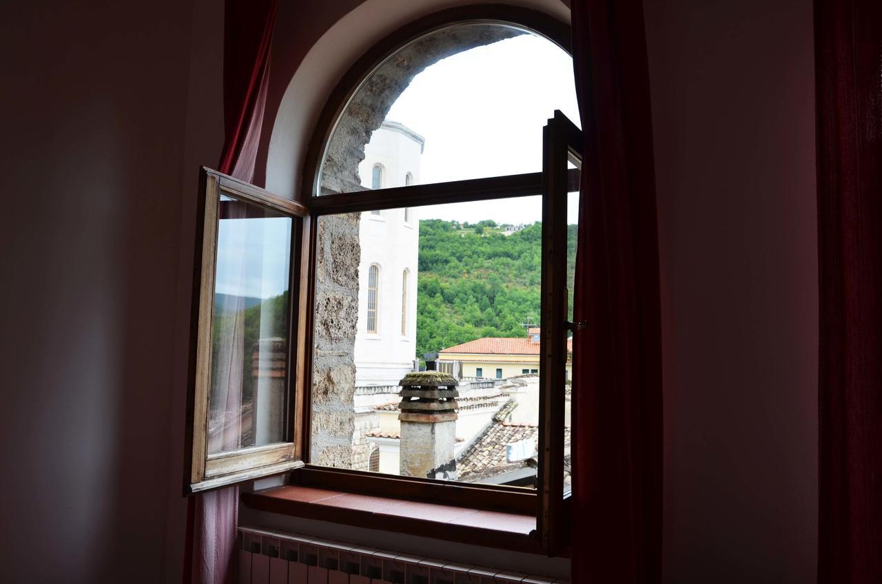 B&B Palazzo Sassatelli Cascia Exterior foto